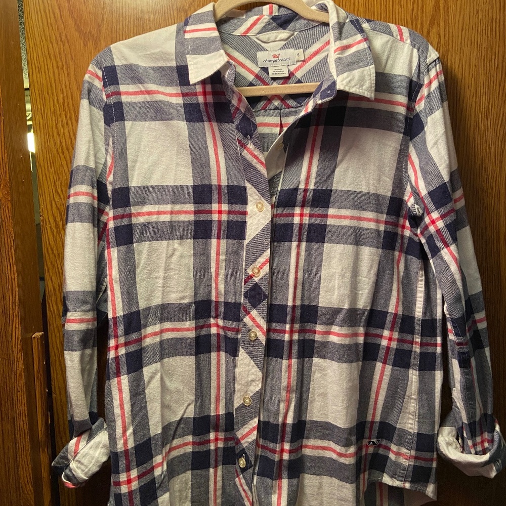 Women's White and Blue Vinyard Vines size 8 Button Down